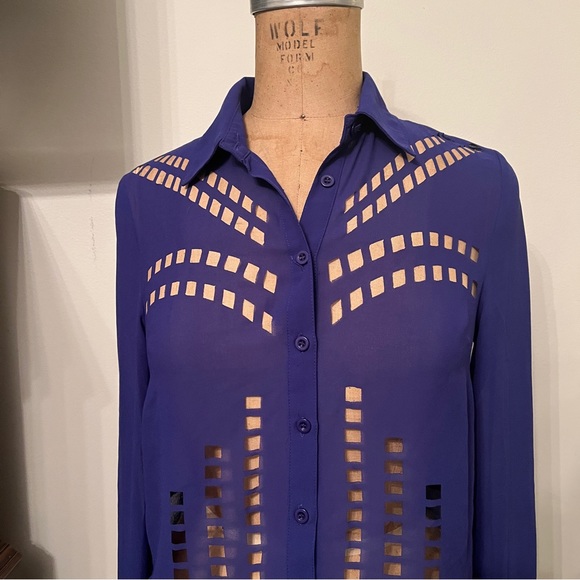 LF Kiwi Tucker Blue Western Laser Cutout Button Down Blouse - Picture 3 of 7